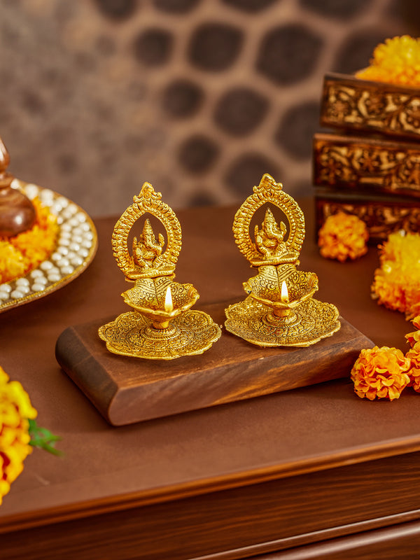 Pack of 2 Pure Brass Aarti diya | Aarti Ghee Deepak for Home Temple