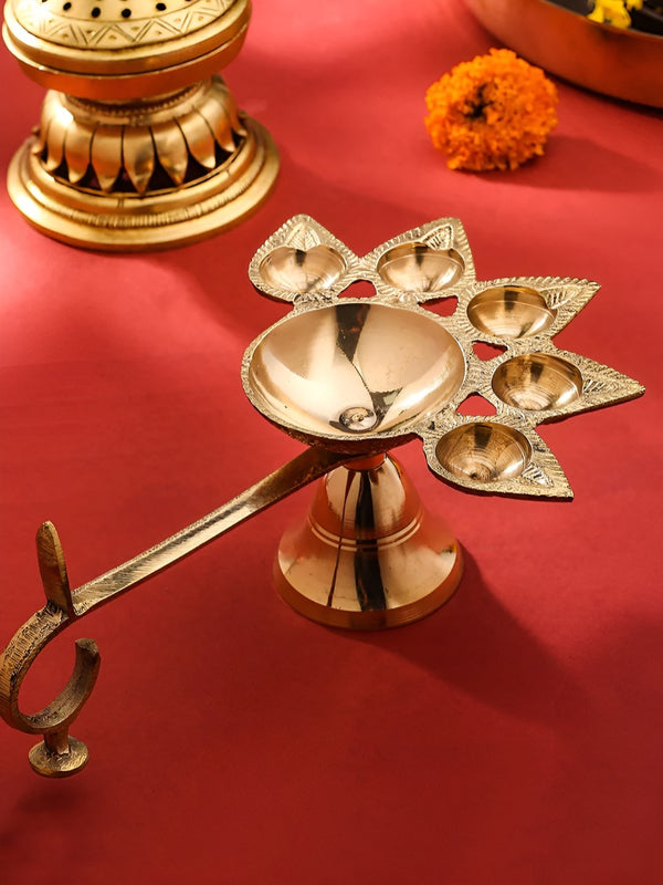 Glossy Brass Panchmukhi Diya With Handle