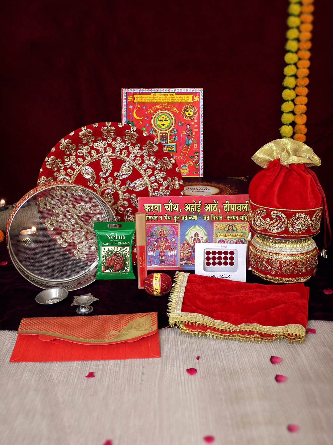 Personalised Karvachauth Thali Set with Pillow, Chani, Lota, Thaal Posh and  Thali (5 Items)| Best